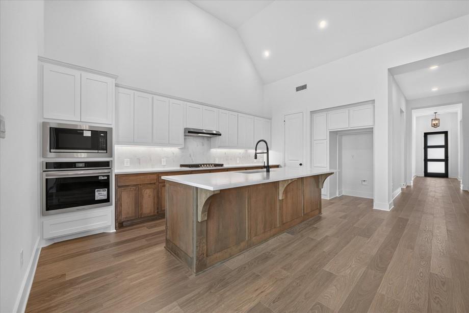 3036 Craftsman Way Property Photo 5