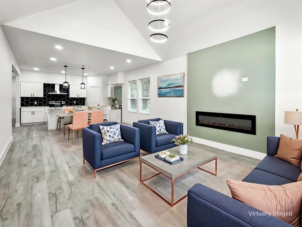 3104 Delafield Lane
