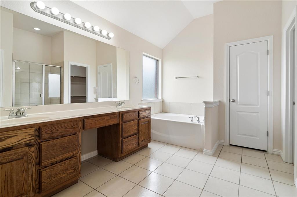 11000 Owl Creek Drive Property Photo 14