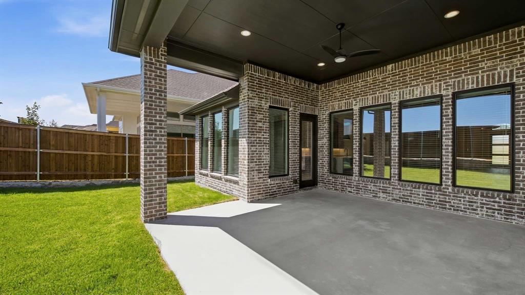 2505 Domingo Drive Property Photo 16