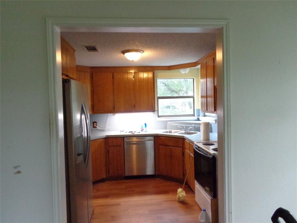 261 County Road 1766 Property Photo 9