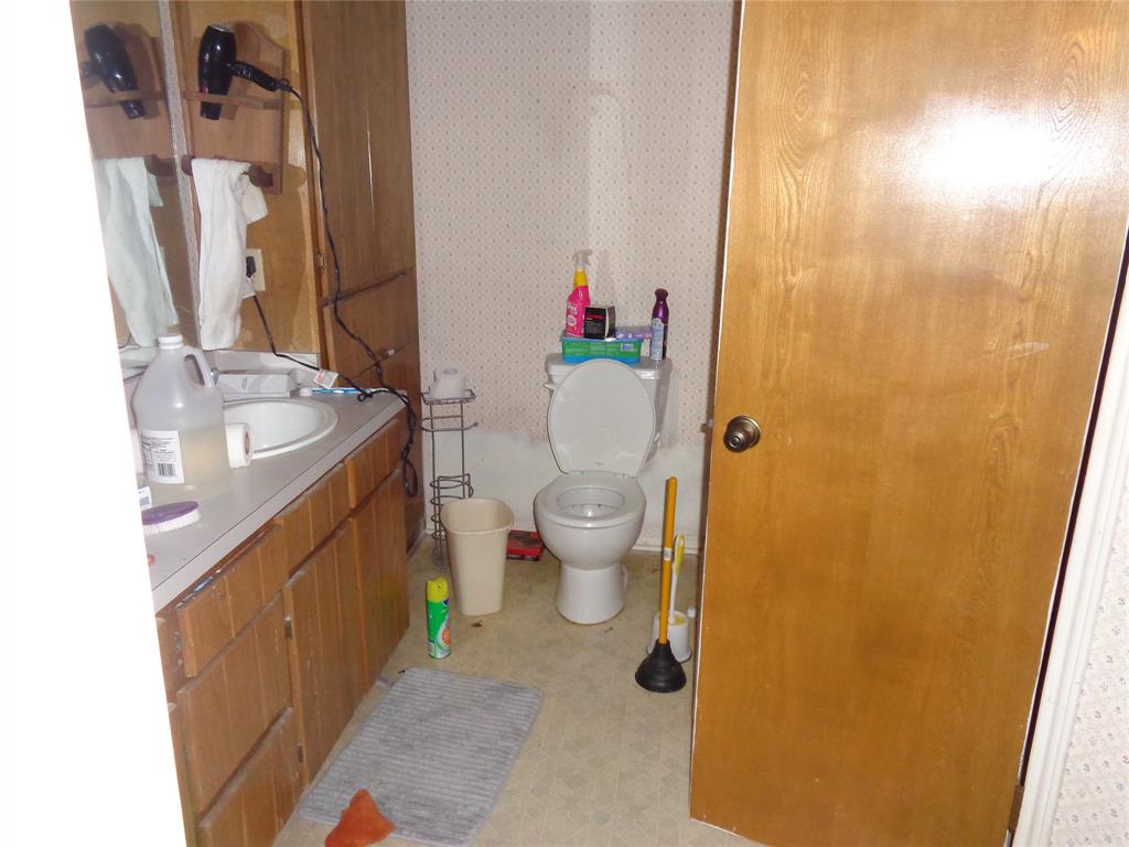 261 County Road 1766 Property Photo 14