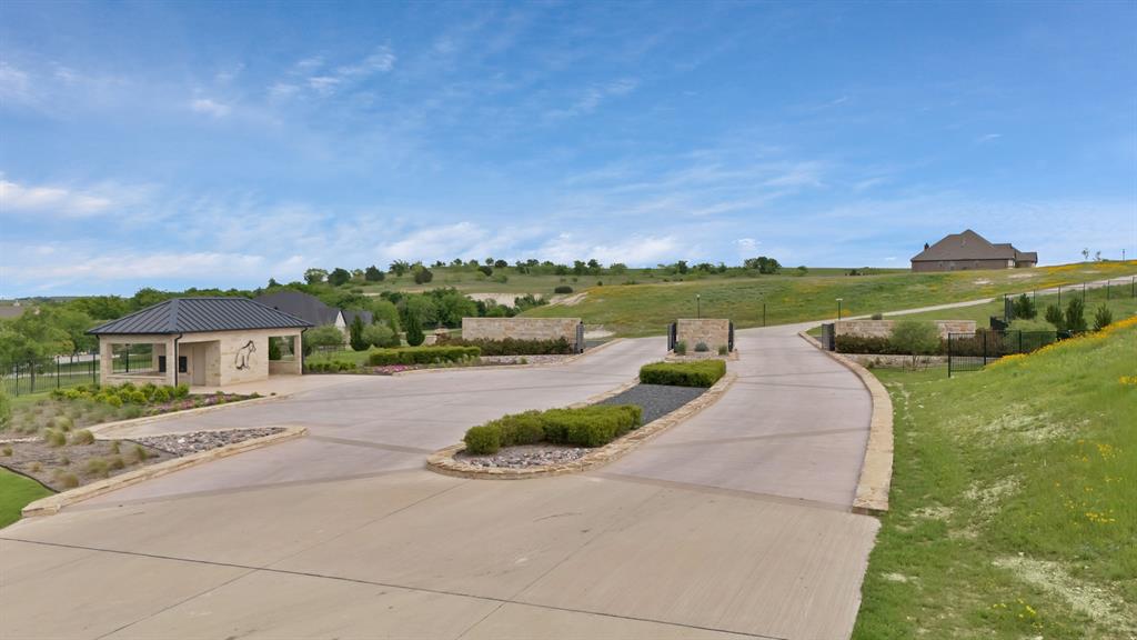 3061 Winding Creek Trail Property Photo 8