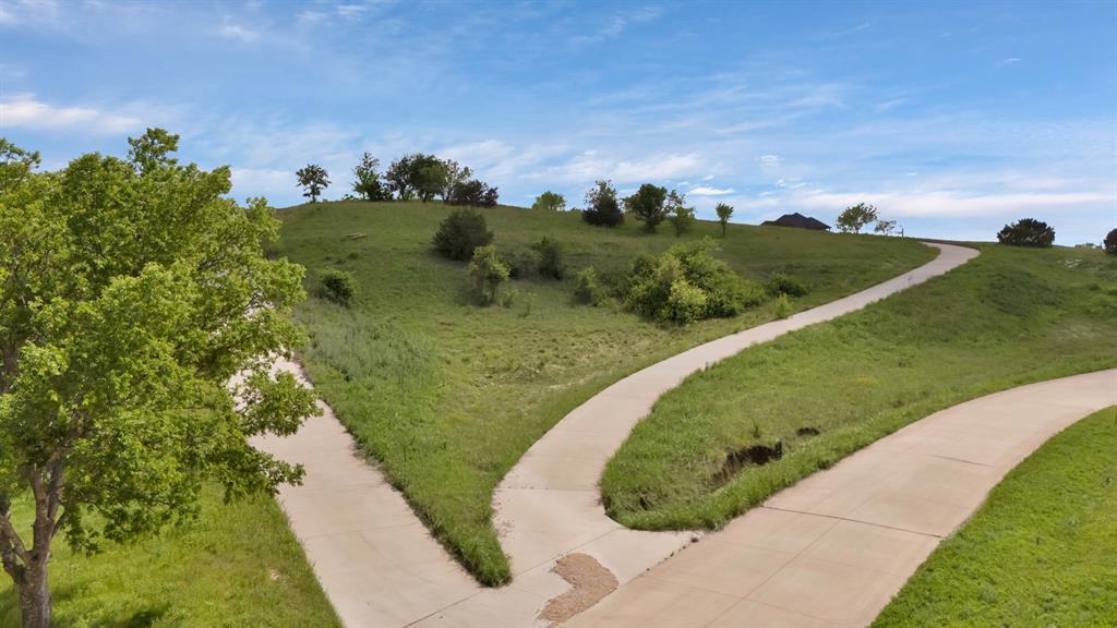 3061 Winding Creek Trail Property Photo 13