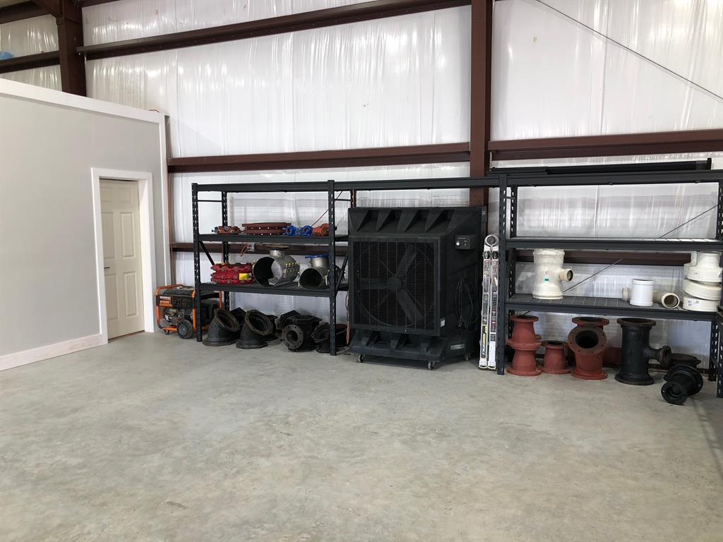 15602 State Highway 160 Property Photo 10