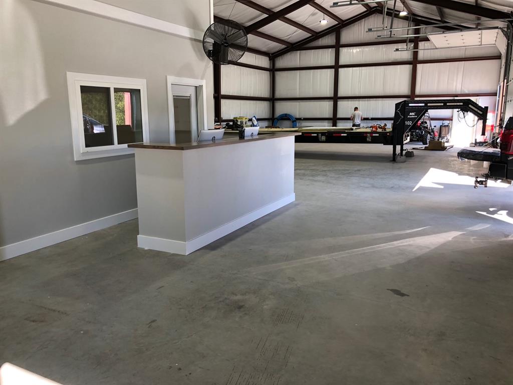 15602 State Highway 160 Property Photo 11