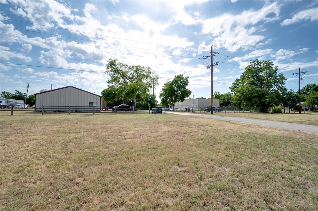15602 State Highway 160 Property Photo 31