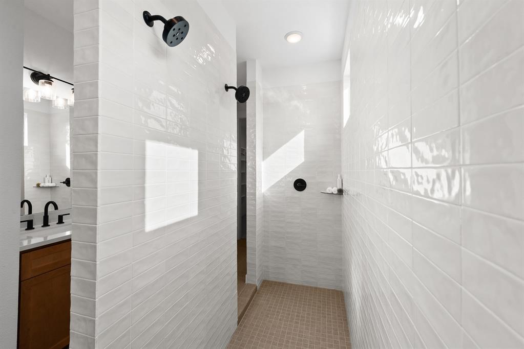 8548 Treeline Parkway Property Photo 17
