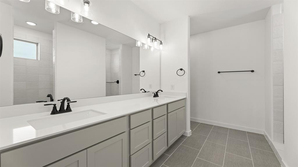 8736 Treeline Parkway Property Photo 15