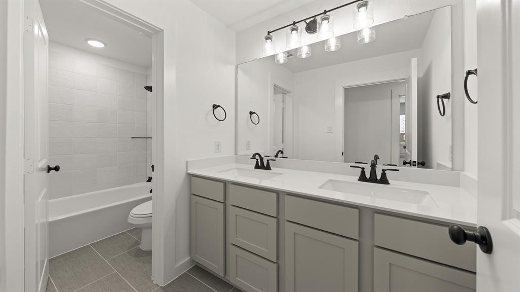 8736 Treeline Parkway Property Photo 23
