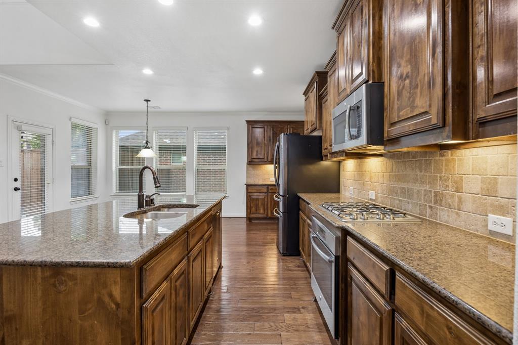 9519 Amberwoods Lane Property Photo 14