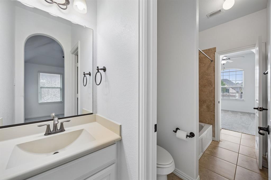 9519 Amberwoods Lane Property Photo 34