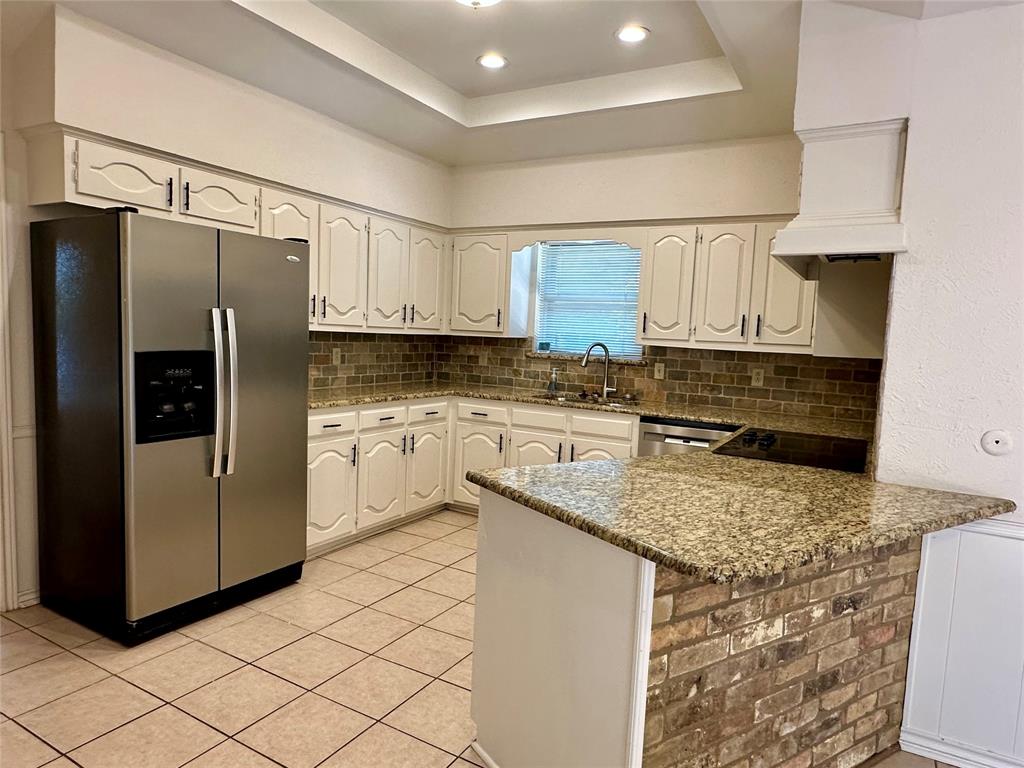 7145 Crooked Oak Drive Property Photo 6