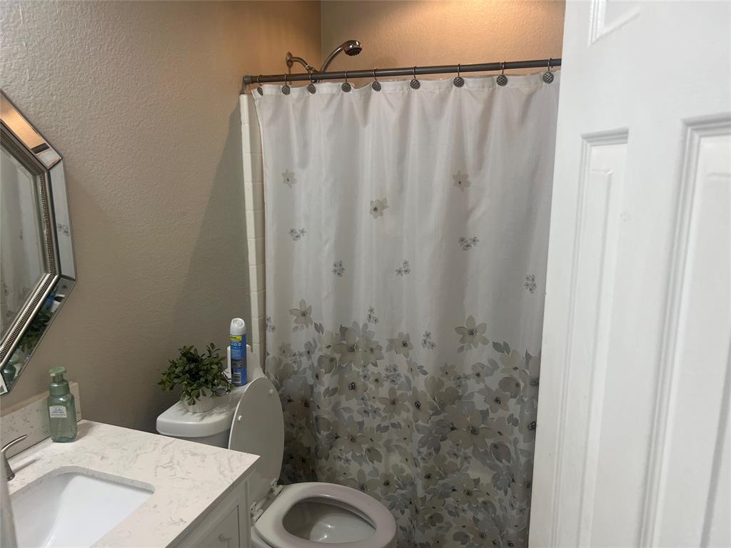 13507 Baldcypress Drive Property Photo 4
