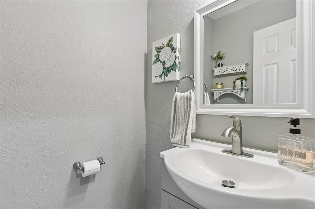 2306 W Five Mile Parkway Property Photo 14