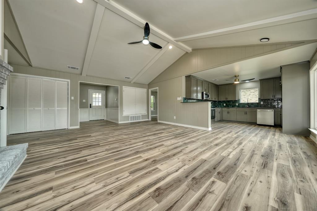 1221 Chateau Lane Property Photo 9