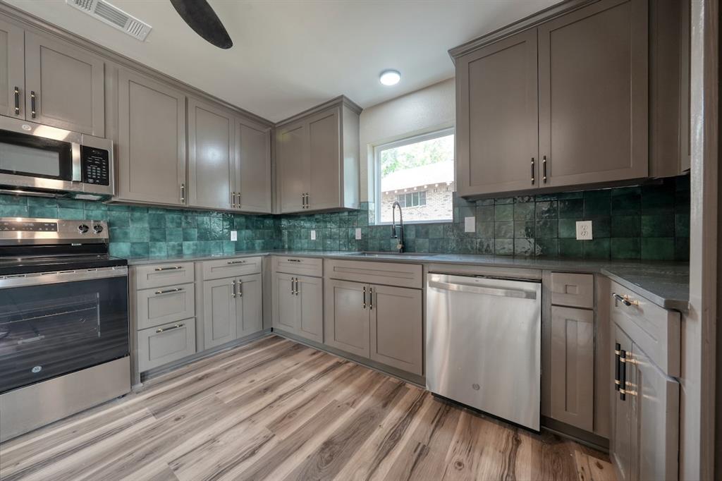1221 Chateau Lane Property Photo 16