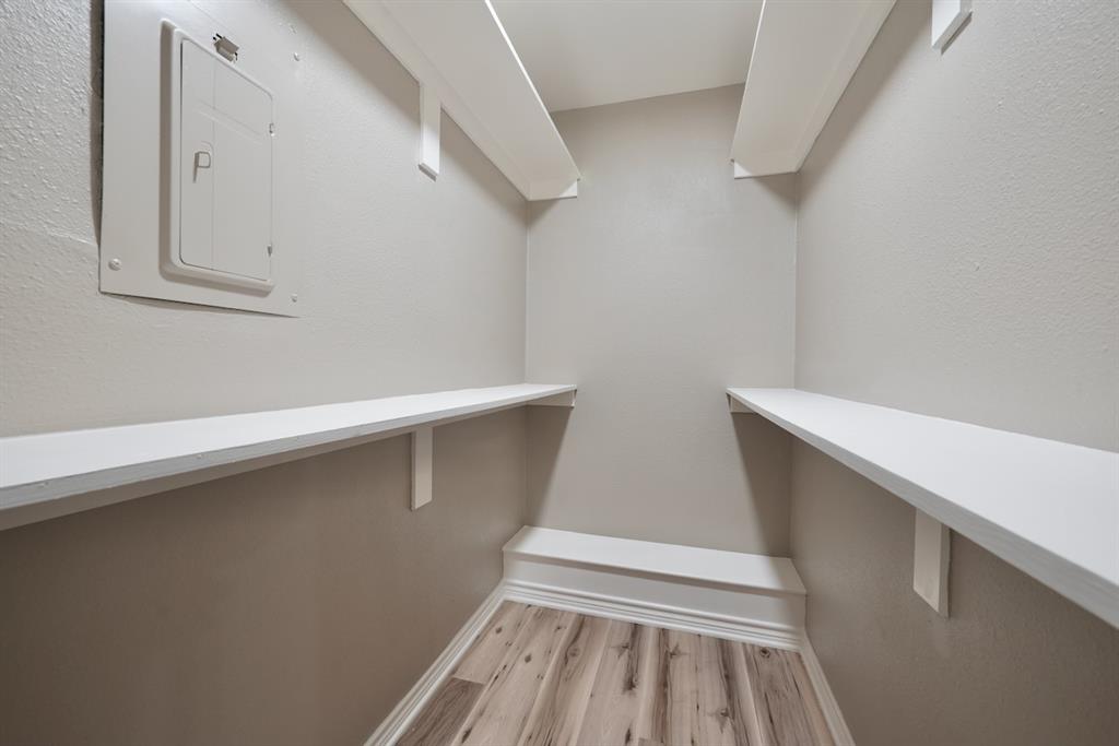 1221 Chateau Lane Property Photo 38
