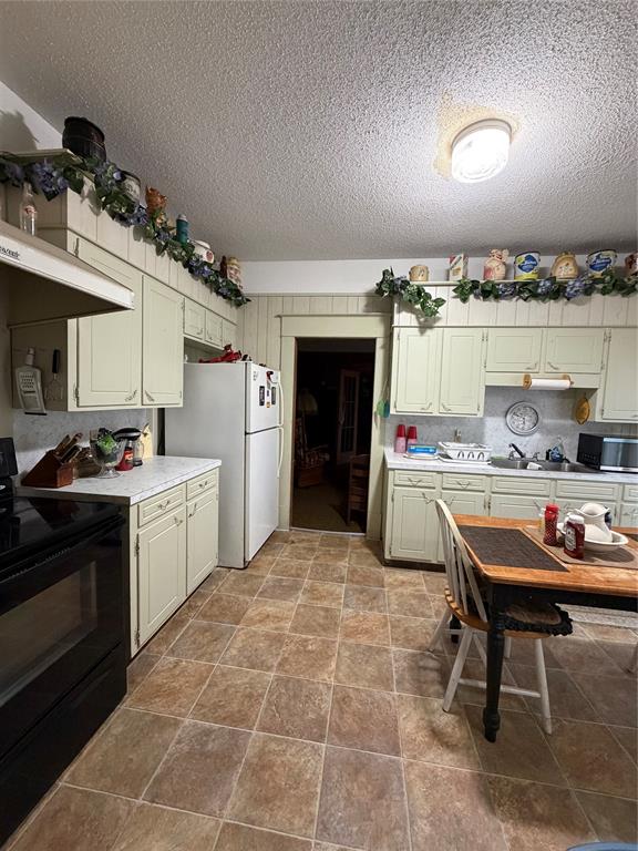 9890 Highway 79 Property Photo 3
