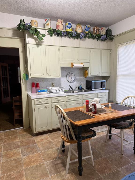 9890 Highway 79 Property Photo 4