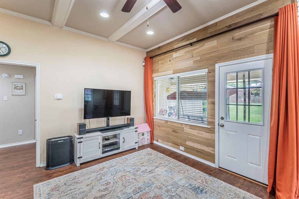 1500 Sunnyslope Drive Property Photo 4