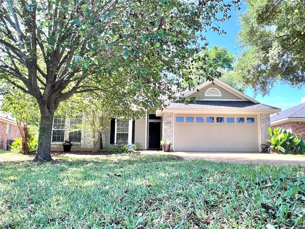 311 S Parkridge Drive Property Photo 1