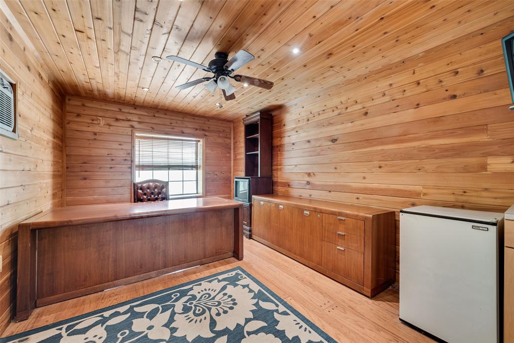 1704 Teasley Lane Property Photo 16