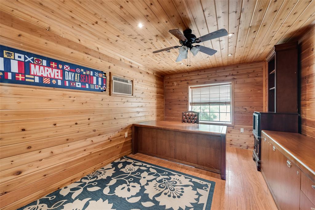 1704 Teasley Lane Property Photo 17