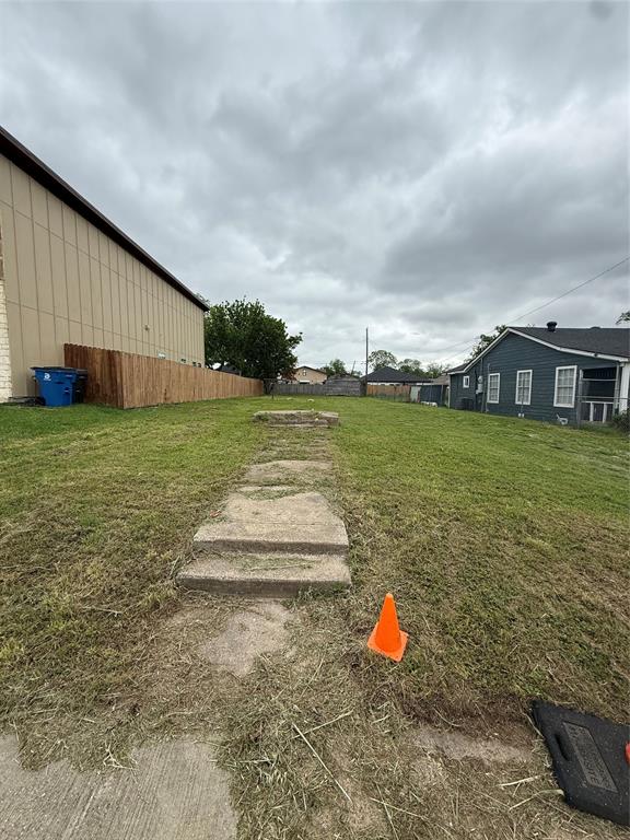1423 Hendricks Avenue Property Photo 4