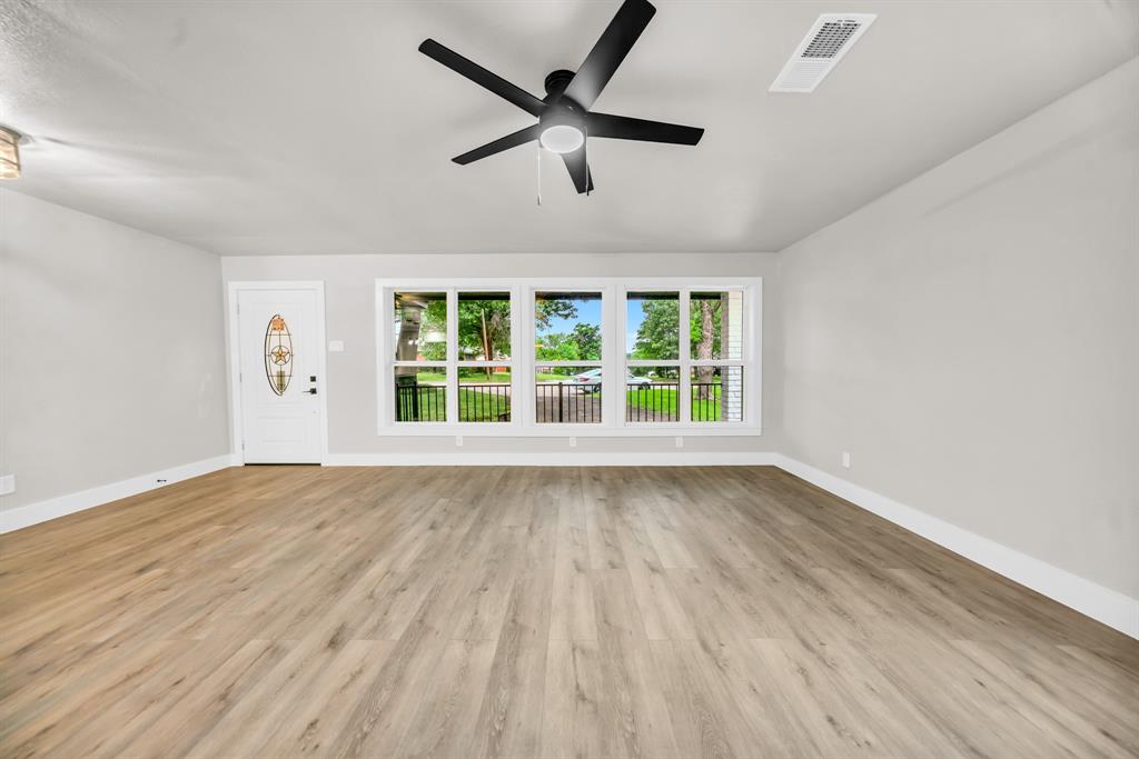 831 Glen Arbor Drive Property Photo 15