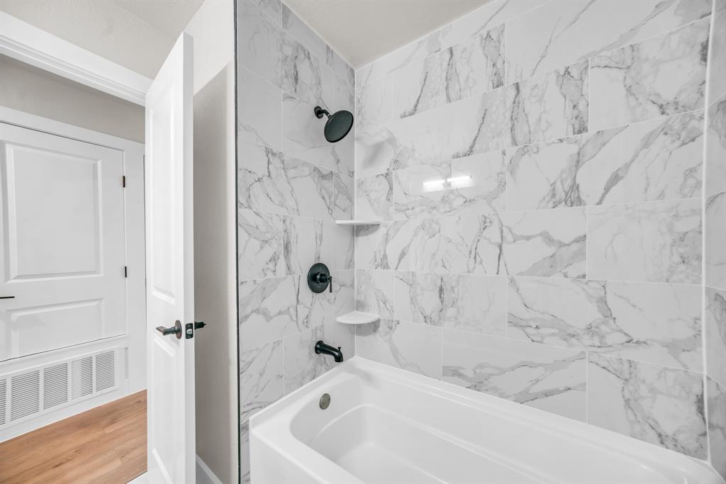 831 Glen Arbor Drive Property Photo 29