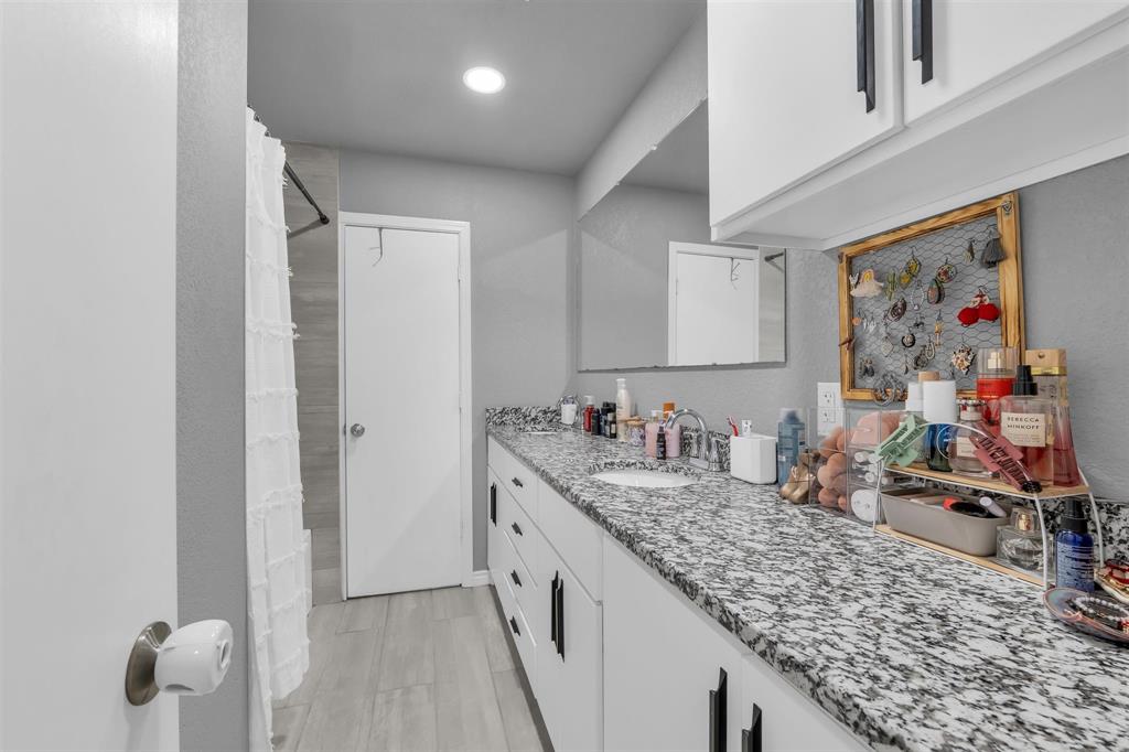 408 Little Avenue Property Photo 11