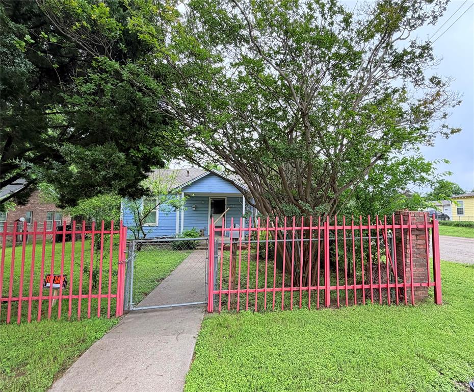 2724 Flint Avenue Property Photo 1
