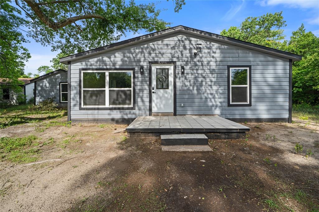 823 Clark Street Property Photo 1