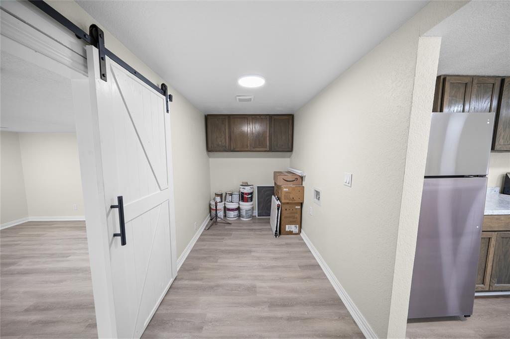 823 Clark Street Property Photo 6