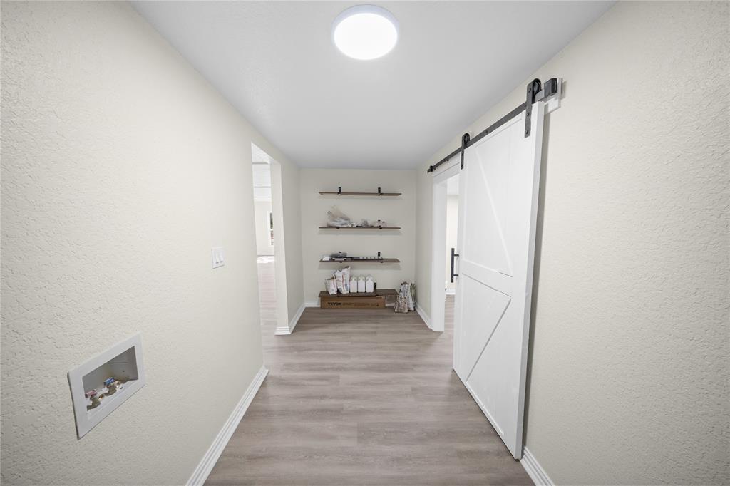 823 Clark Street Property Photo 7
