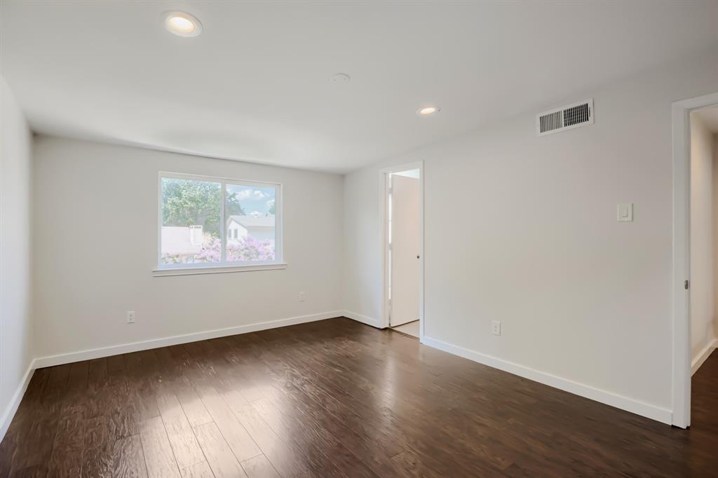 3217 Friar Lane Property Photo 17