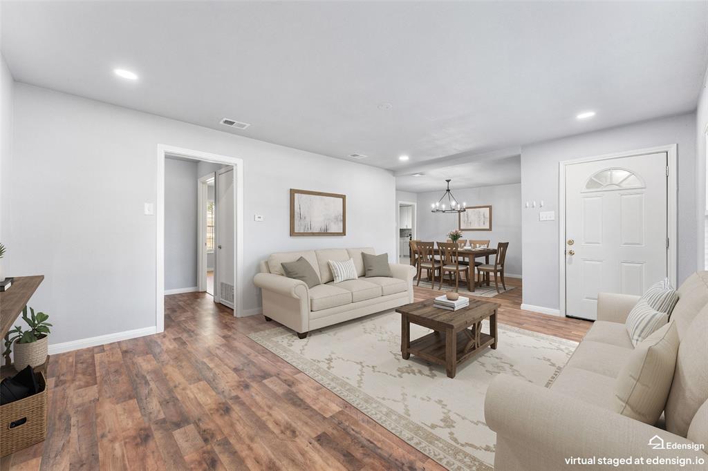 612 E 8th Street Property Photo 1