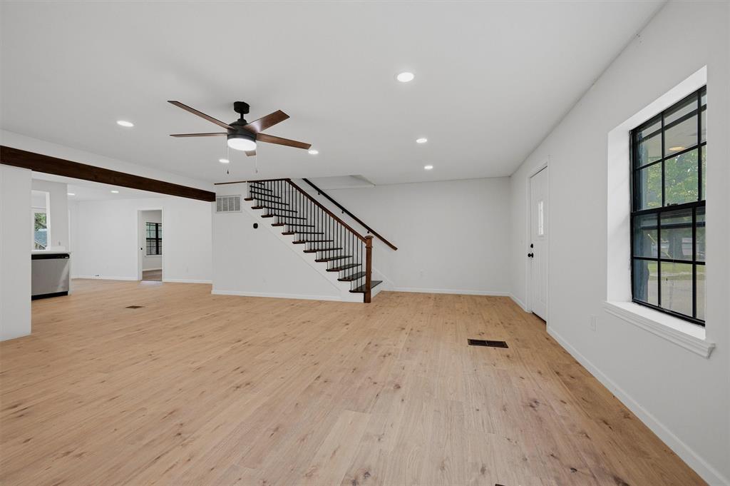 763 Cedar Oak Drive Property Photo 8