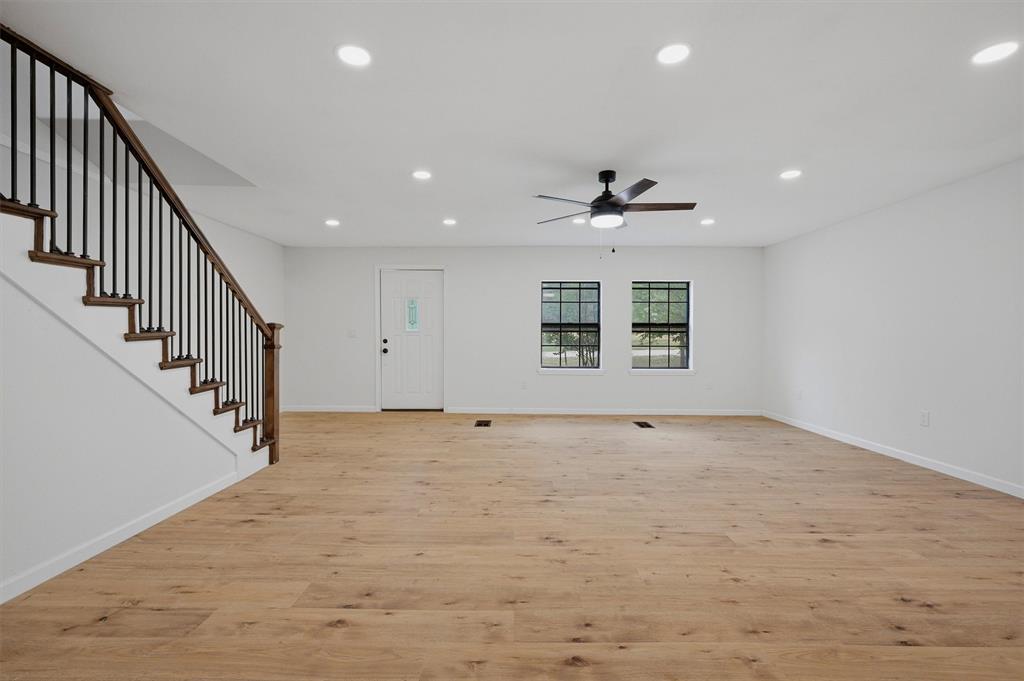 763 Cedar Oak Drive Property Photo 9
