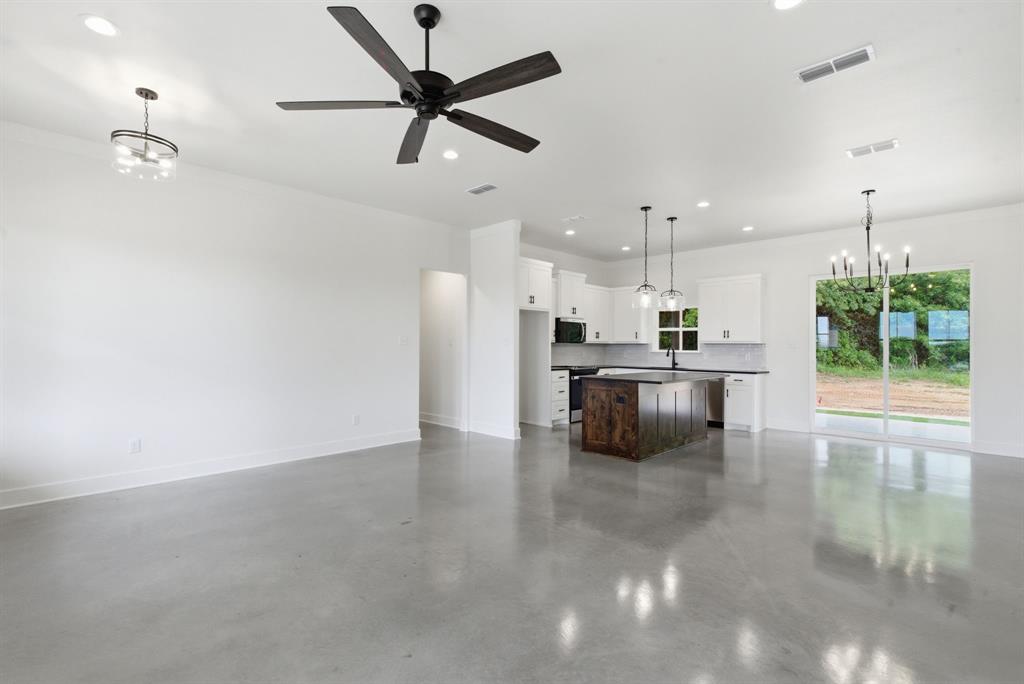 145 Graystone Property Photo 9