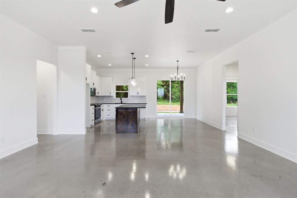 145 Graystone Property Photo 10