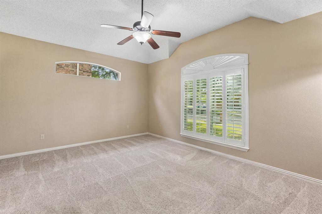 1105 Easton Lane Property Photo 19
