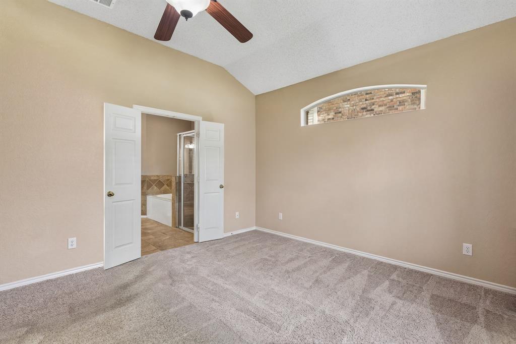 1105 Easton Lane Property Photo 20