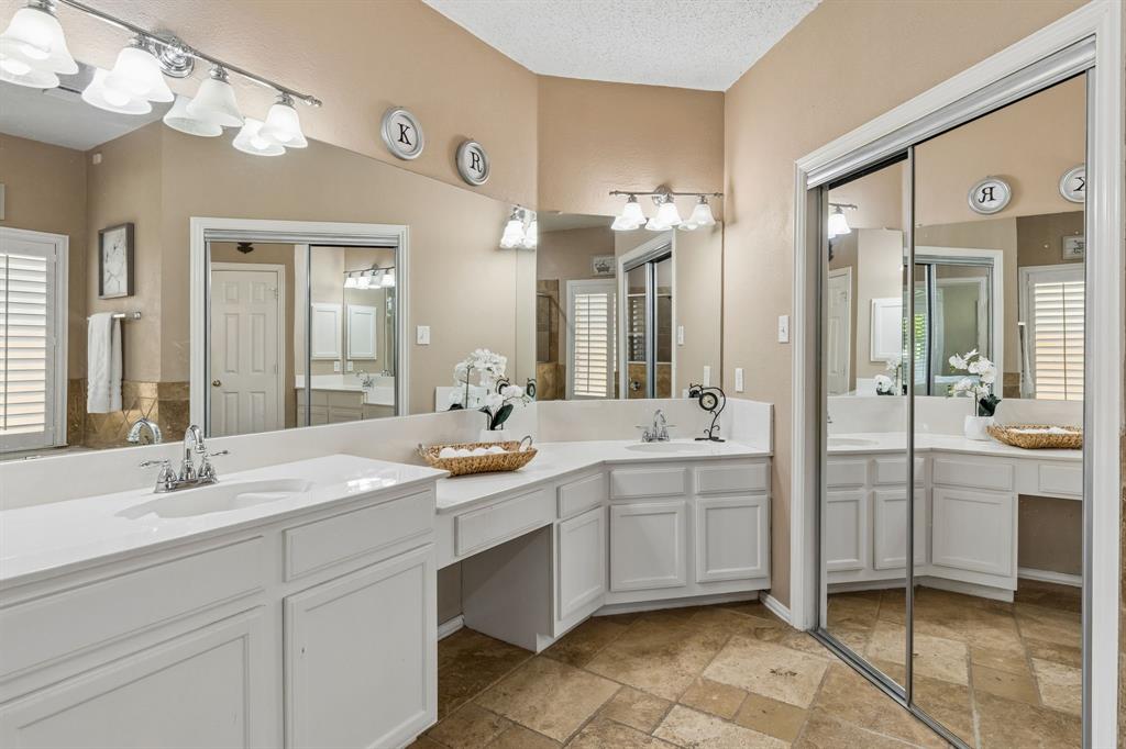 1105 Easton Lane Property Photo 21