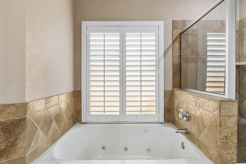 1105 Easton Lane Property Photo 22