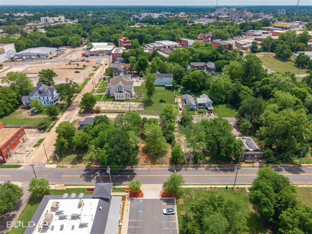 1219 Milam Property Photo 4