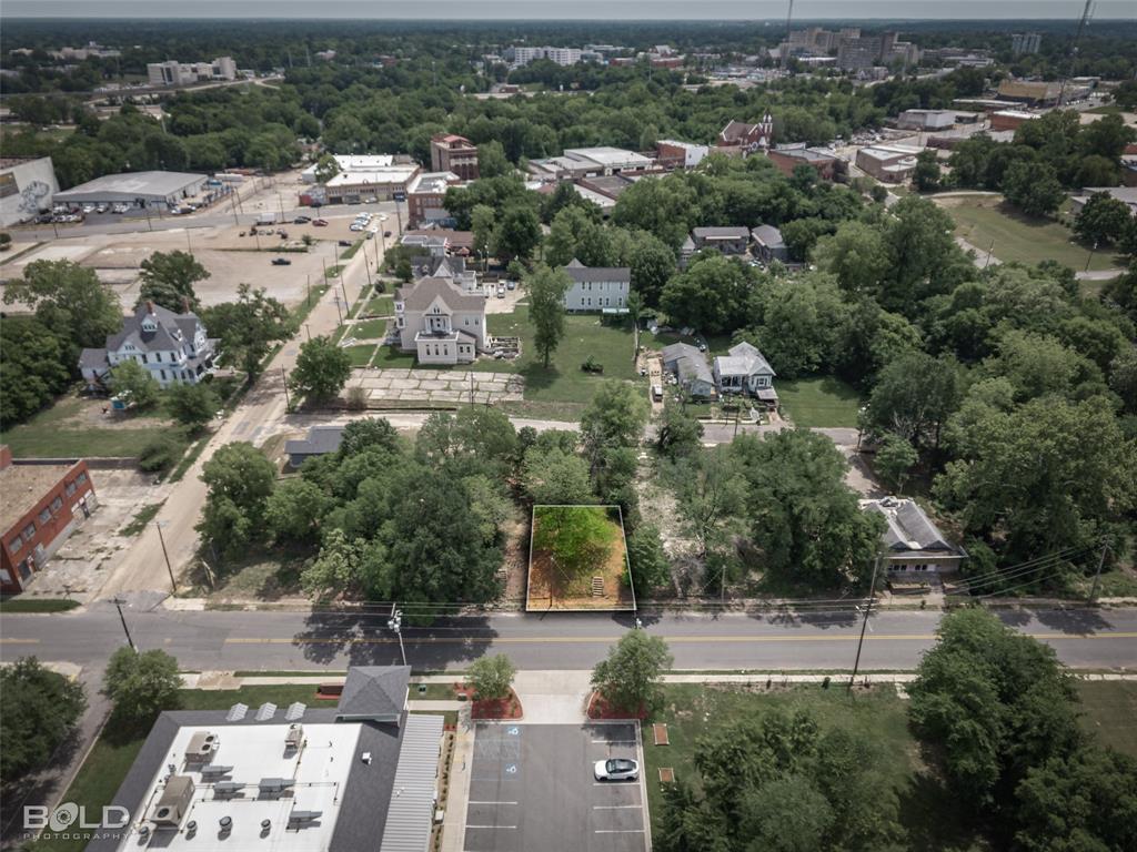 1219 Milam Property Photo 8