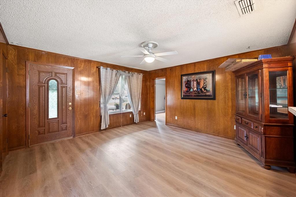 200 W Garrity Street Property Photo 11