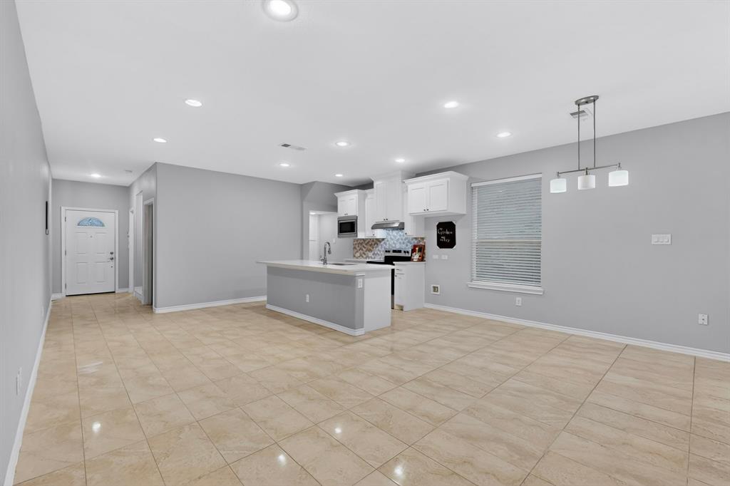 609 Fleming Street Property Photo 3